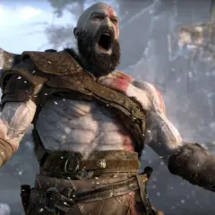 Kratos urla in battaglia, pronto per il suo prossimo scontro in God of War 6. La sua furia è palpabile.