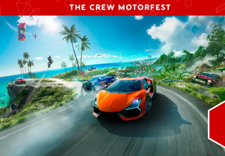 La recensione di The Crew Motorfest mostra auto sportive su un'isola tropicale, con moto e aerei sullo sfondo. Un 8 rosso indica il punteggio.