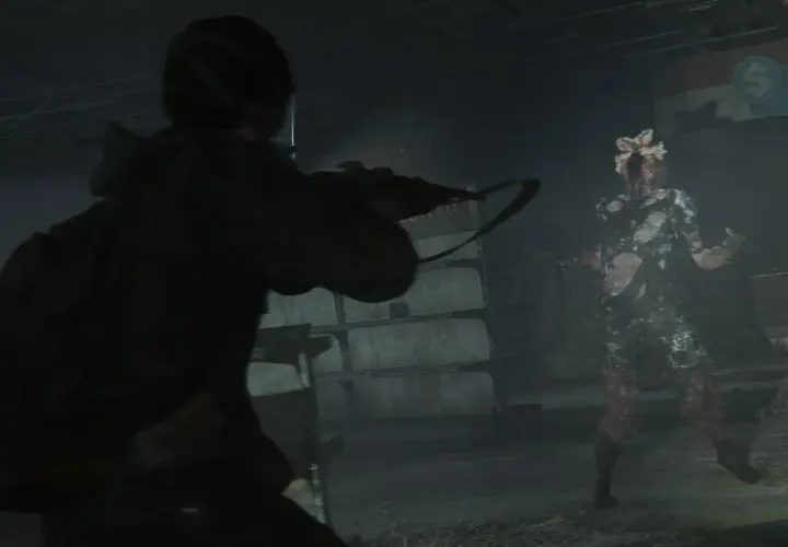 Ellie mira un infetto, uno dei tanti pericoli da affrontare per trovare i collezionabili di The Last of Us 2.