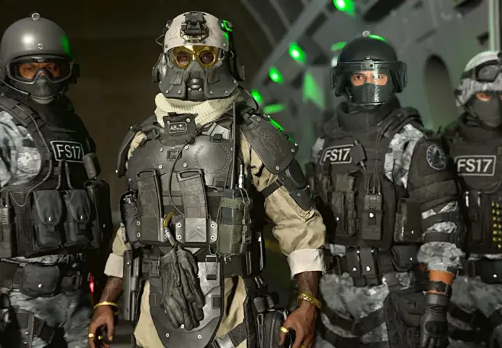 Squadra di operatori tattici pronti all'azione in DMZ, Call of Duty. Equipaggiamento pesante e sguardo determinato.