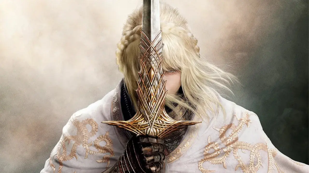 Guerriero dai capelli biondi con spada dorata in primo piano, un'immagine evocativa per l'elven ring dlc.