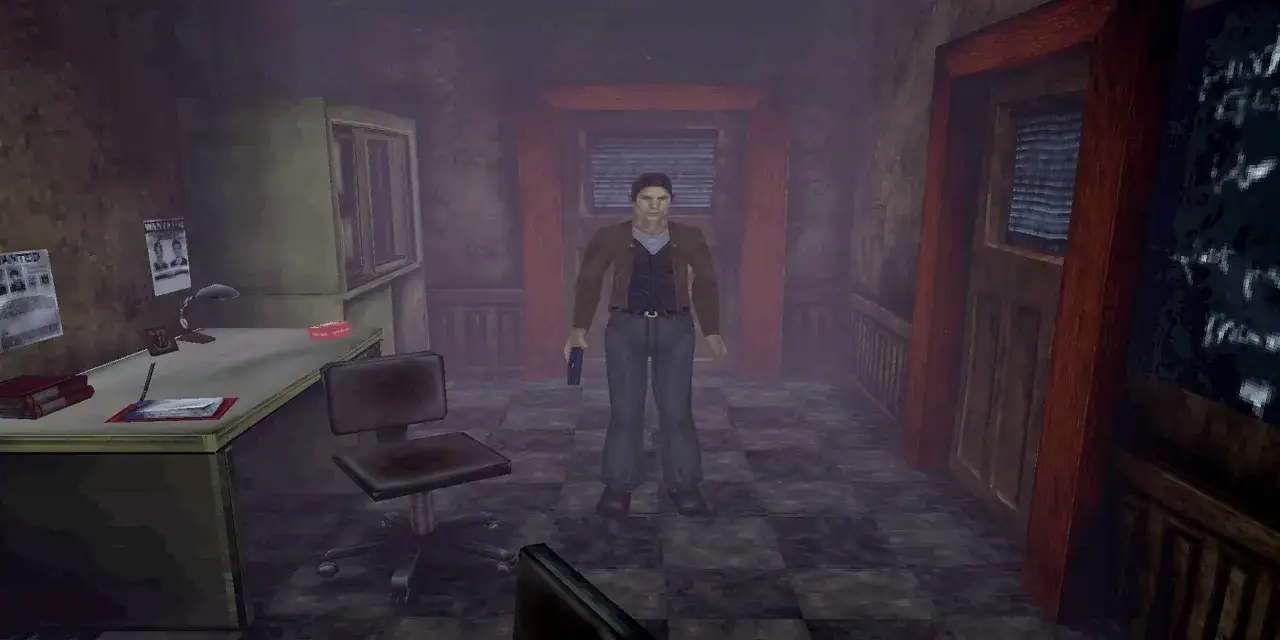 Harry Mason in un ufficio nebbioso, pronto per il suo ritorno in Silent Hill 1 remake.